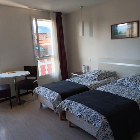 Studio 24M2 Au 4Eme Etage Ascenseur A Cote De La Gare Sncf Lourdes Esterno foto
